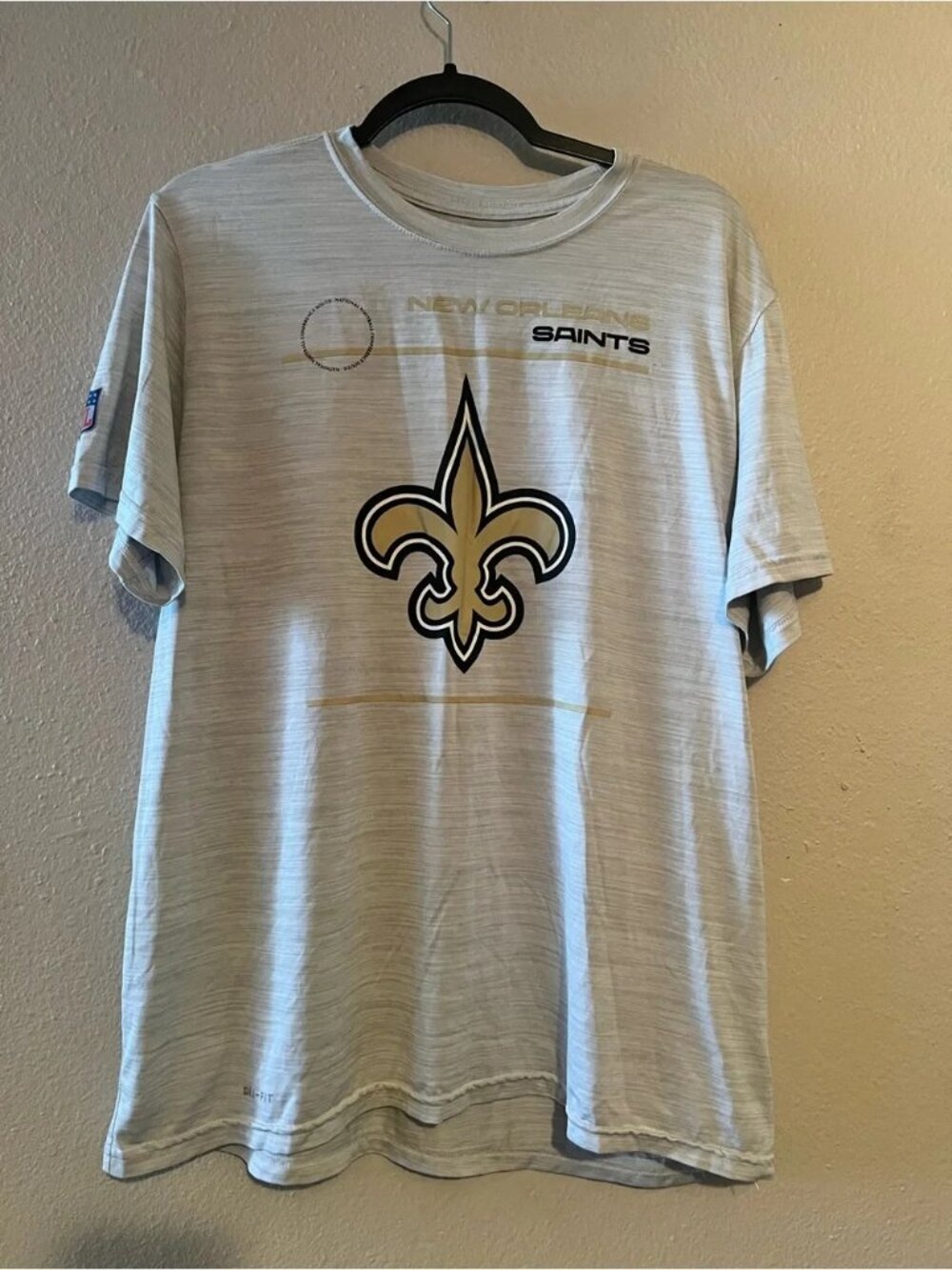 Nike Dri Fit New Orleans Saints Coach Issued Light Gray T Shirt Men’s
